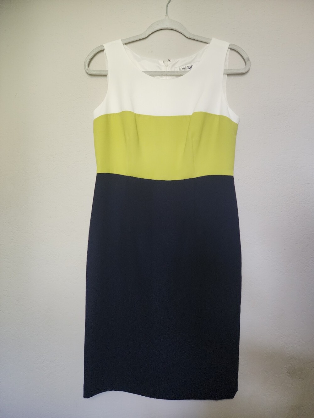 Jones Studio White, Lime and Navy Colorblock Sheath Dress
